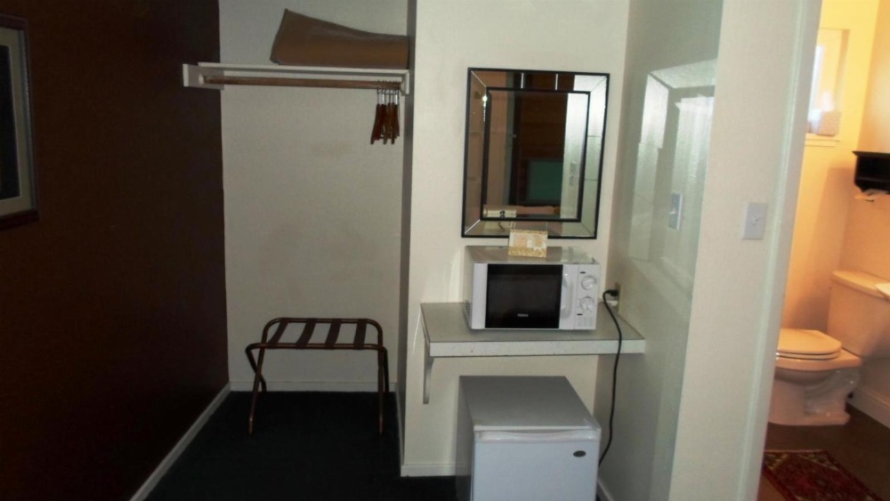Paradice Motel Image 40